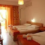 Filoxenia Skiathos Town