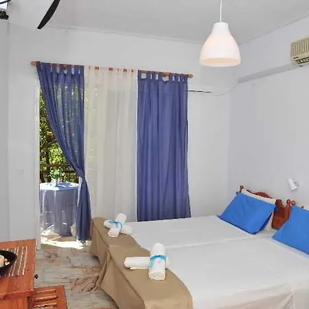 Filoxenia Hotel *